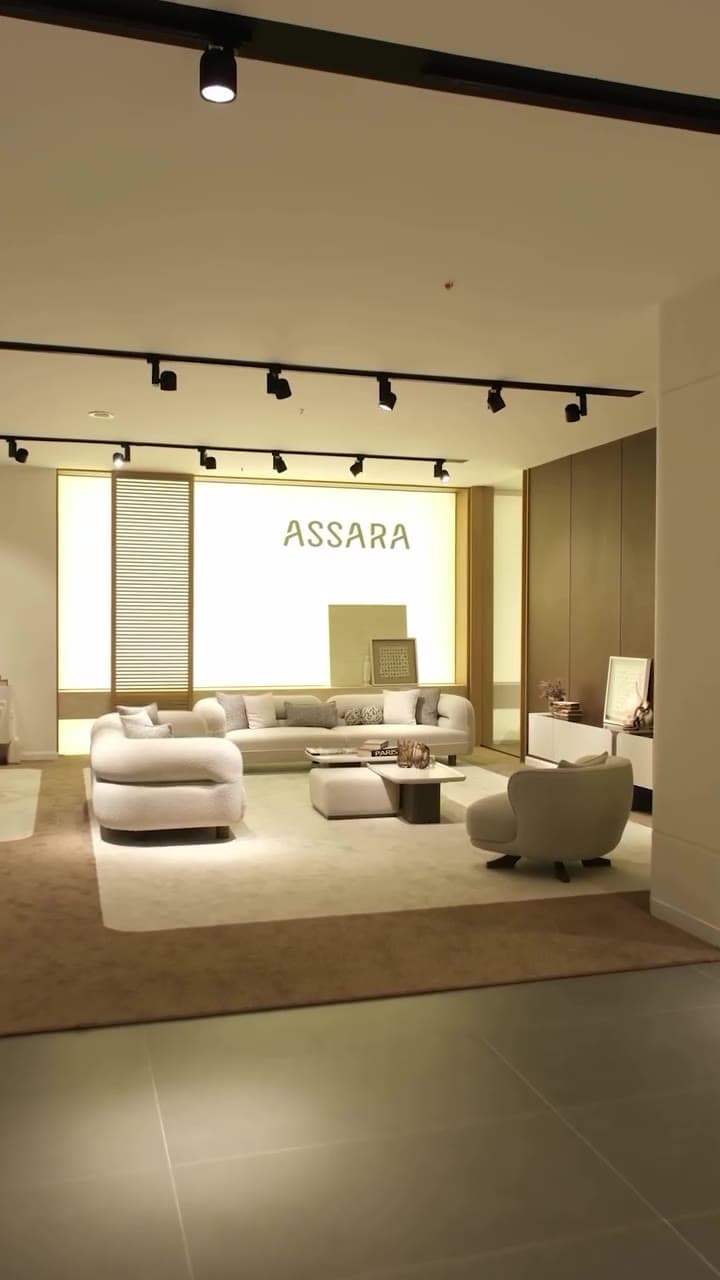 Seating groups and collection area in a bright furniture showroom